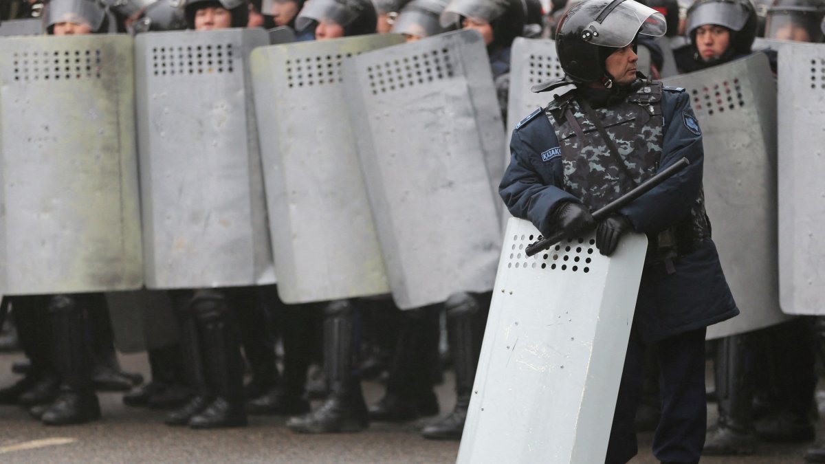 Kazakhstan's Deadly Protests Hit Bitcoin, as the World's Second-Biggest Mining Hub Shuts Down